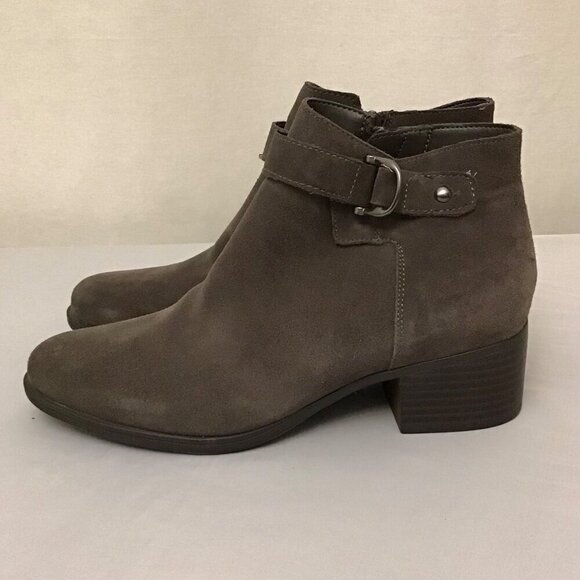 Naturalizer 7.5 Drewe Suede Ankle Women’s Boots Gray Chunky Block Heels Bootie - Picture 9 of 10